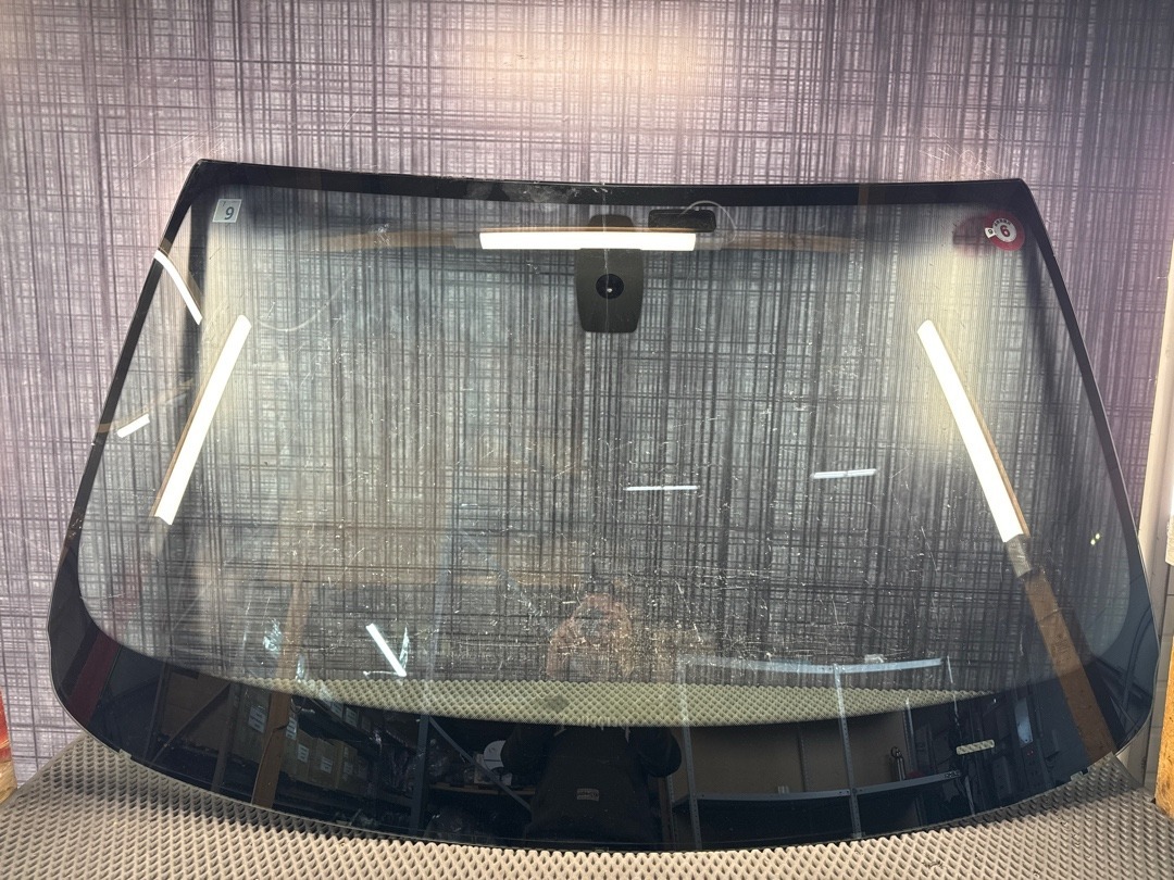 Стекло лобовое, 14860 рублей, Красноярск