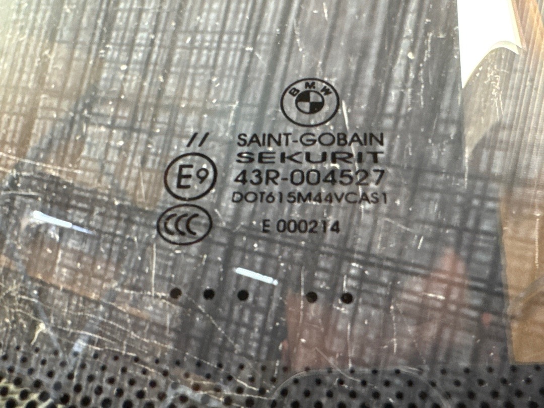 Стекло лобовое, 14860 рублей, Красноярск