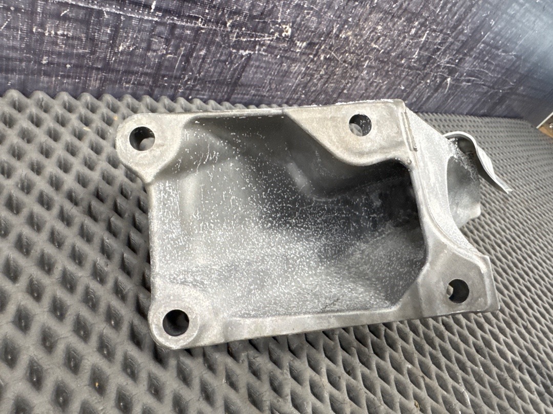 Кронштейн двигателя, 1420 рублей, Красноярск