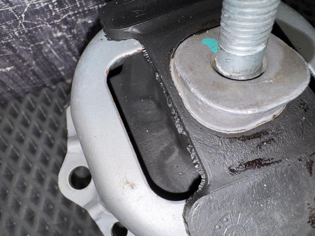 Подушка двигателя, 4420 рублей, Красноярск