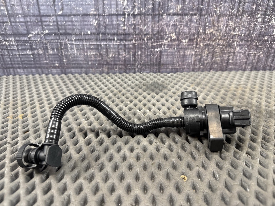 Клапан вентиляции топливного бака, 3310 рублей, Красноярск