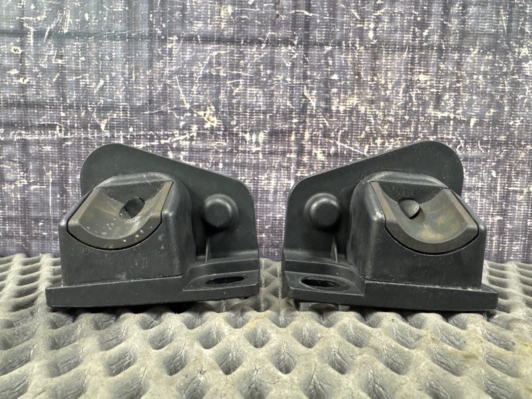 Упор багажника, 1170 рублей, Красноярск