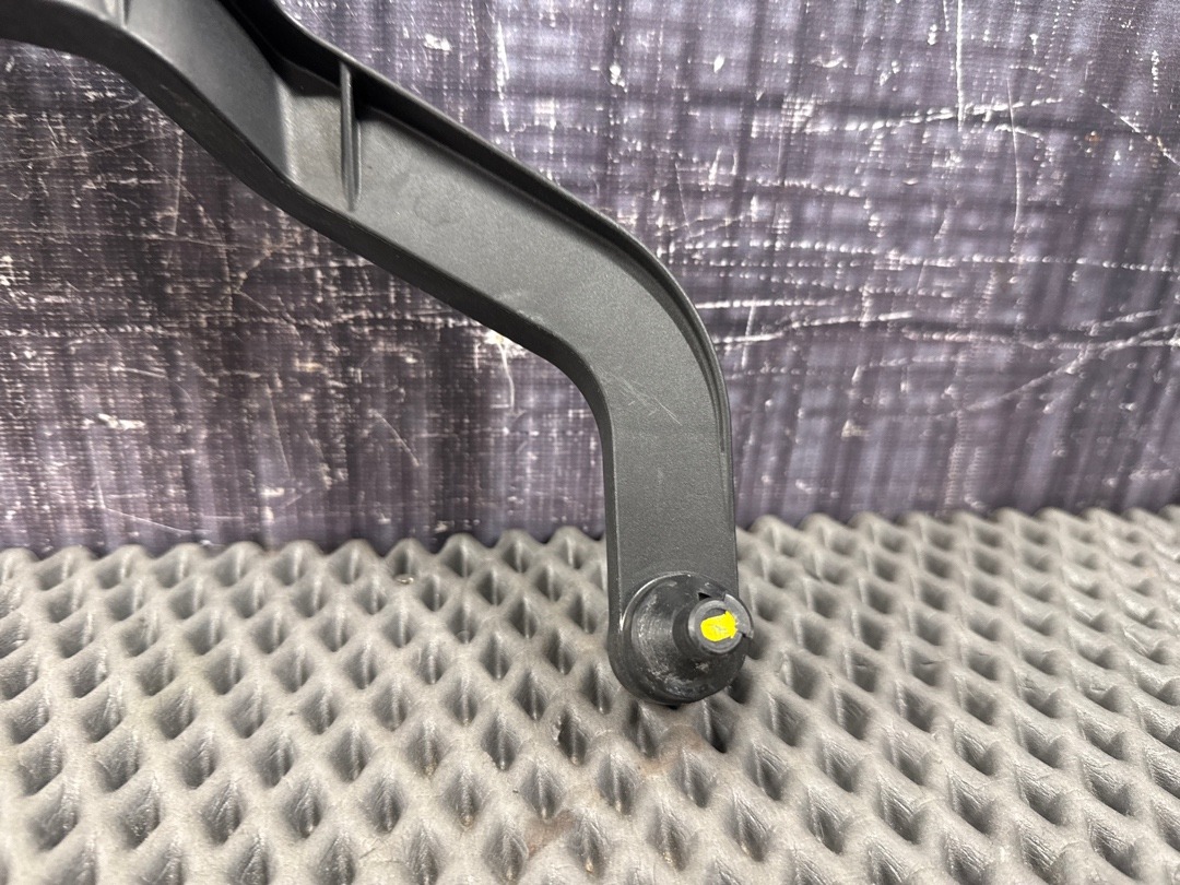 Кронштейн корпуса воздушного фильтра, 670 рублей, Красноярск