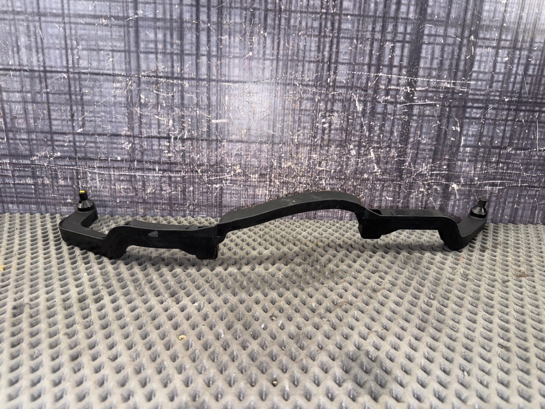 Кронштейн корпуса воздушного фильтра, 670 рублей, Красноярск