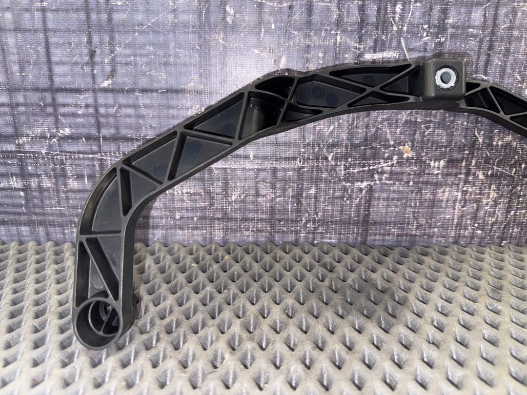 Кронштейн корпуса воздушного фильтра, 670 рублей, Красноярск