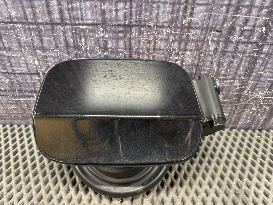 Лючок бензобака, 1020 рублей, Красноярск