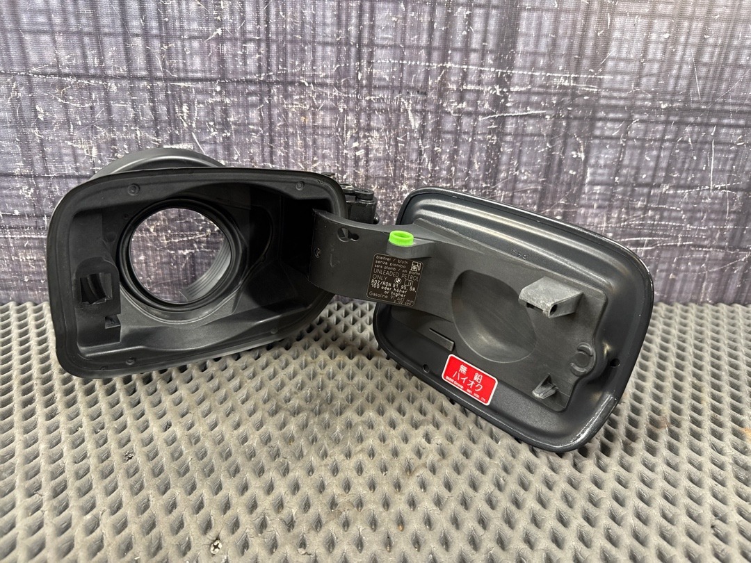 Лючок бензобака, 1020 рублей, Красноярск