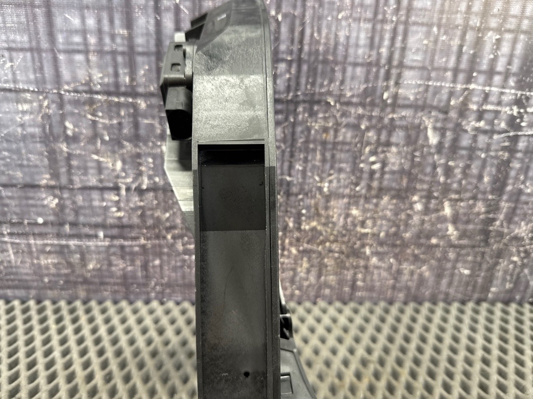 Педаль газа, 1960 рублей, Красноярск