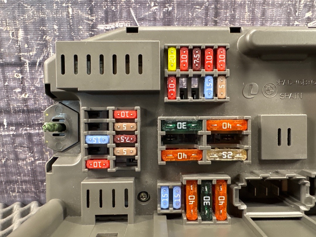 Блок предохранителей, 2720 рублей, Красноярск