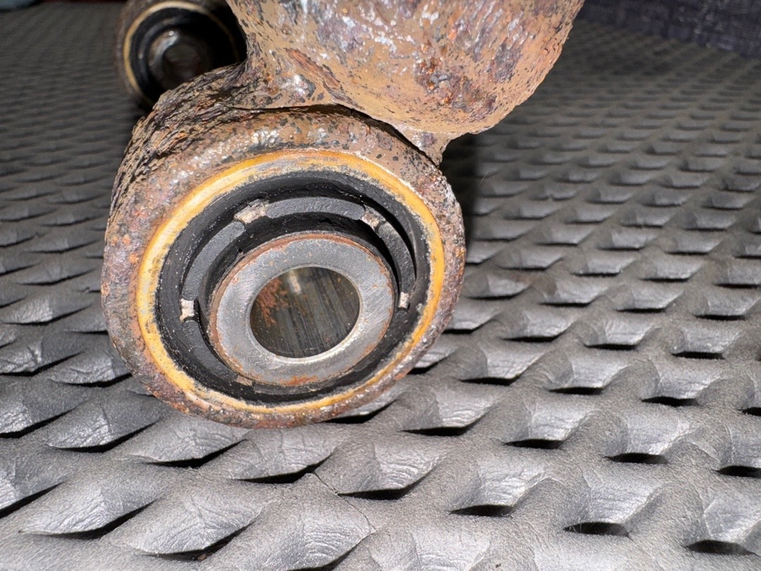 Амортизаторы, 7540 рублей, Красноярск