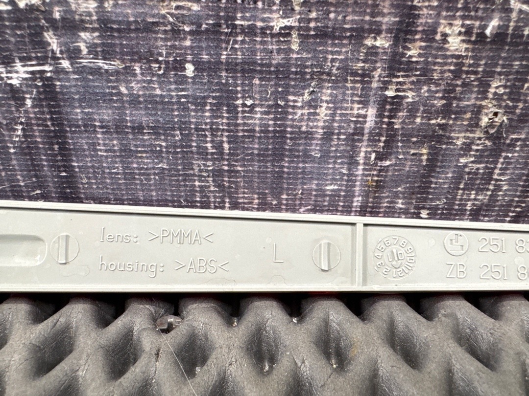 Катафот крышки багажника, 1010 рублей, Красноярск