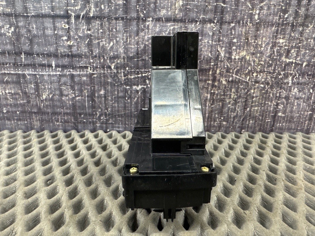 Кнопка стеклоподъемника, 1240 рублей, Красноярск