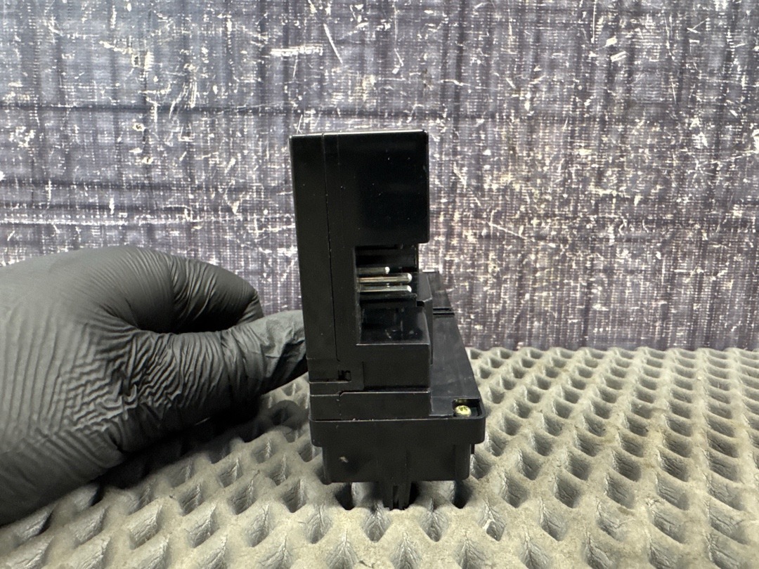 Кнопка стеклоподъемника, 1240 рублей, Красноярск