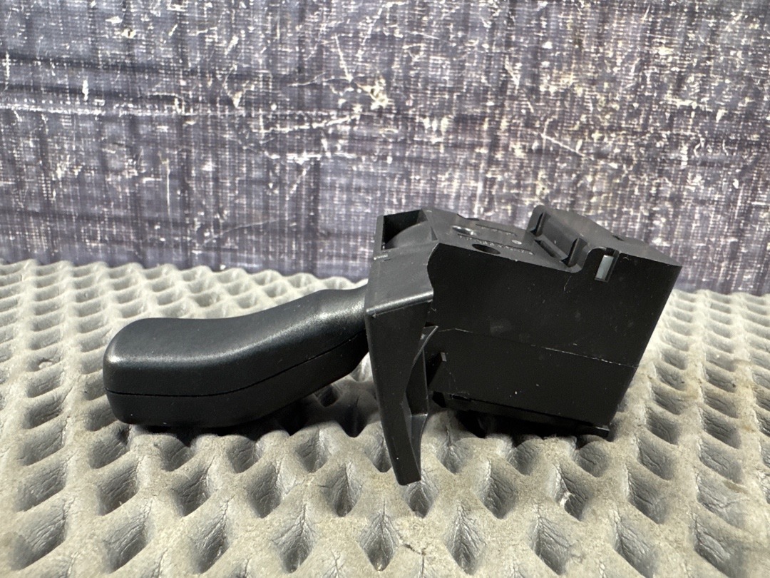 Подрулевой переключатель, 460 рублей, Красноярск