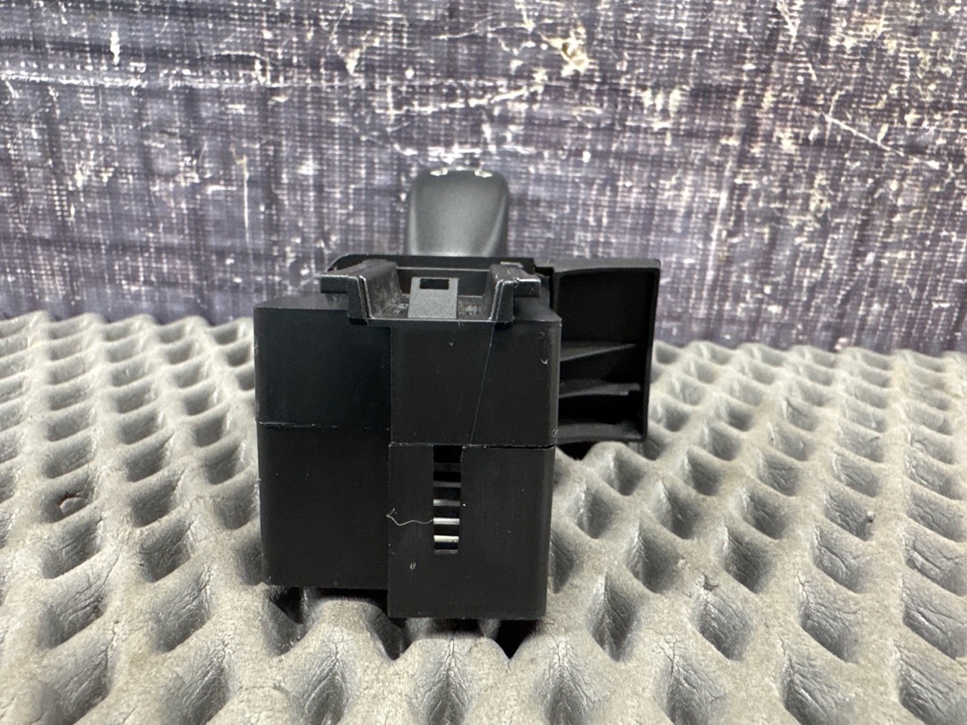 Подрулевой переключатель, 460 рублей, Красноярск