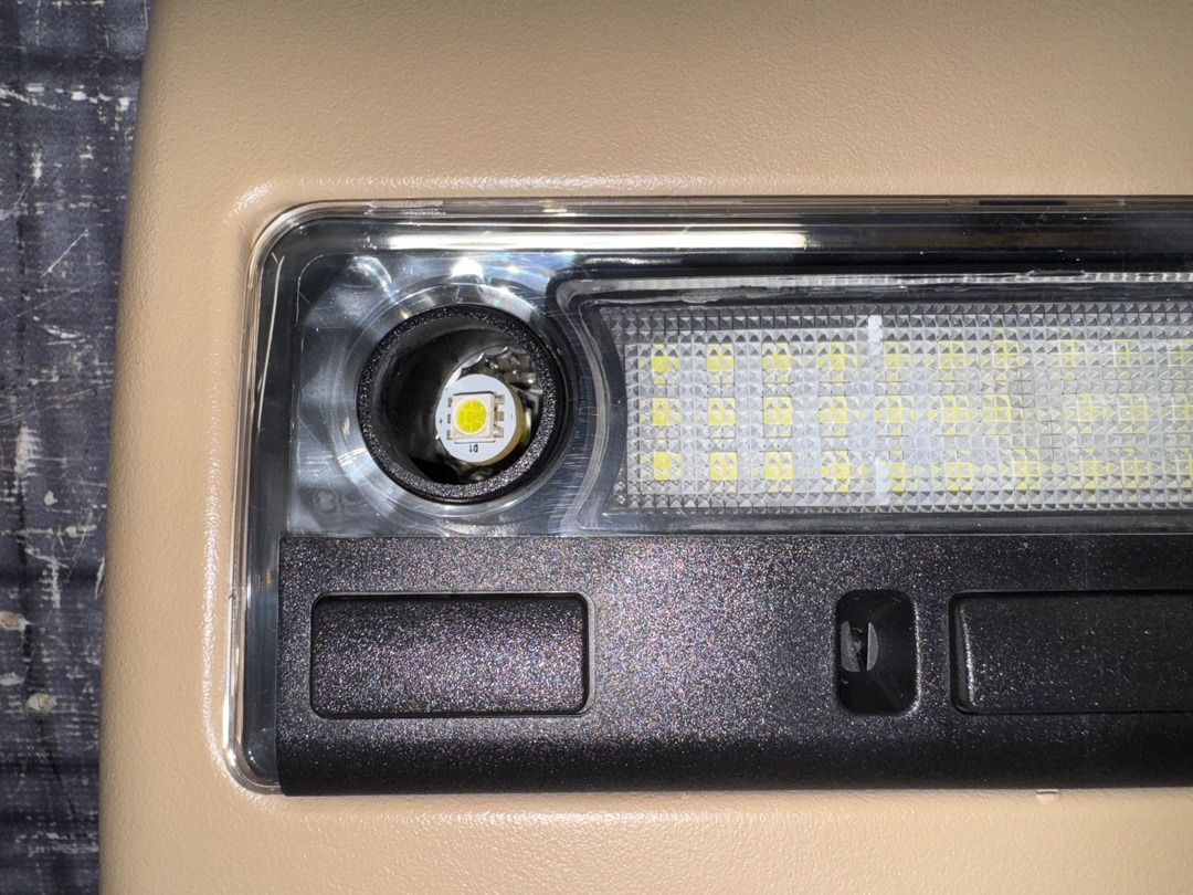 Плафон салона, 1870 рублей, Красноярск