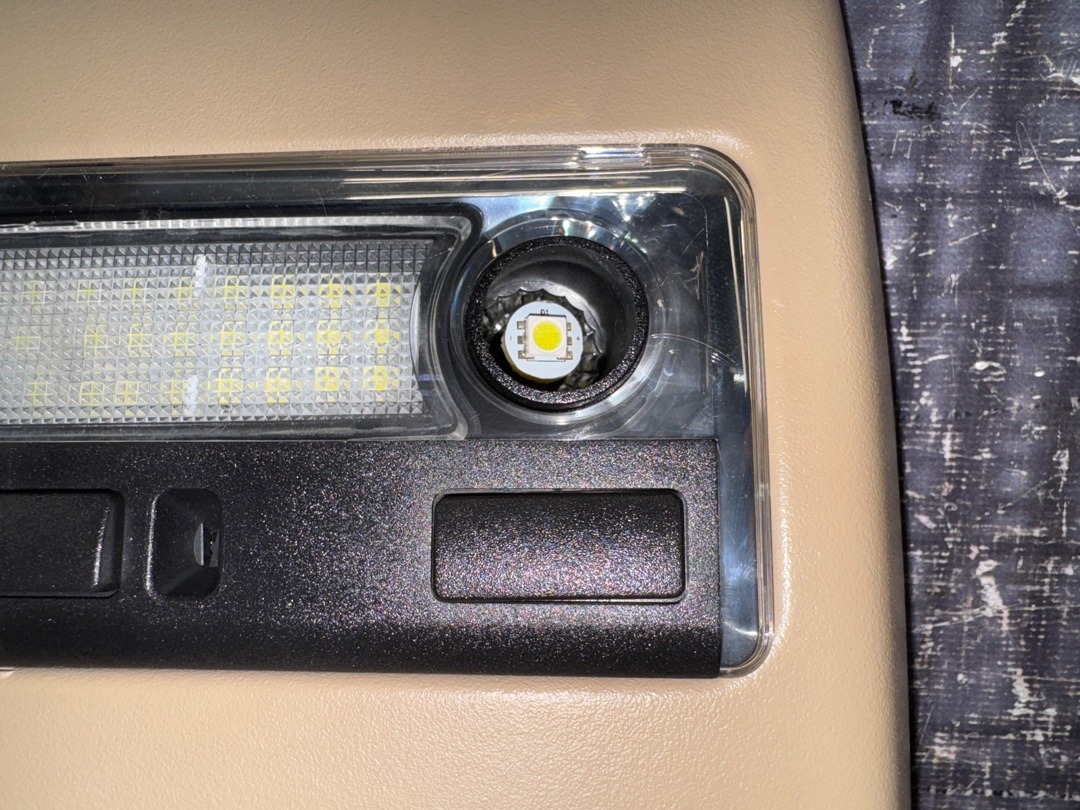 Плафон салона, 1870 рублей, Красноярск