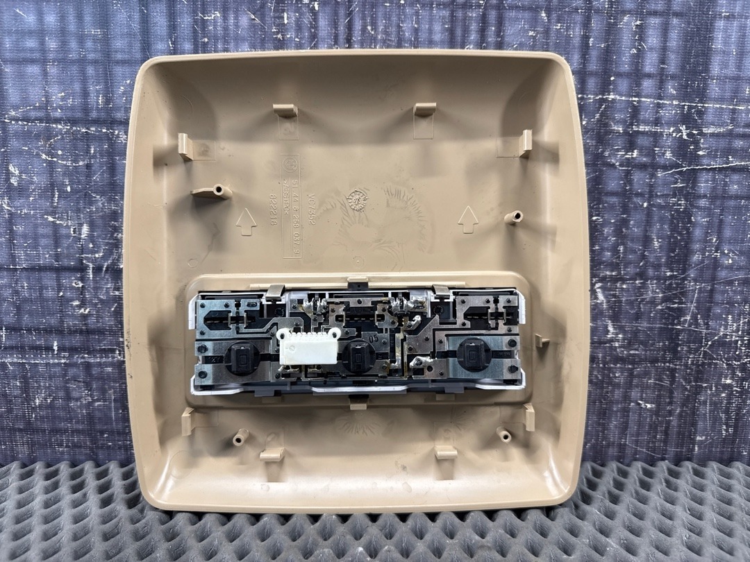 Плафон салона, 1870 рублей, Красноярск