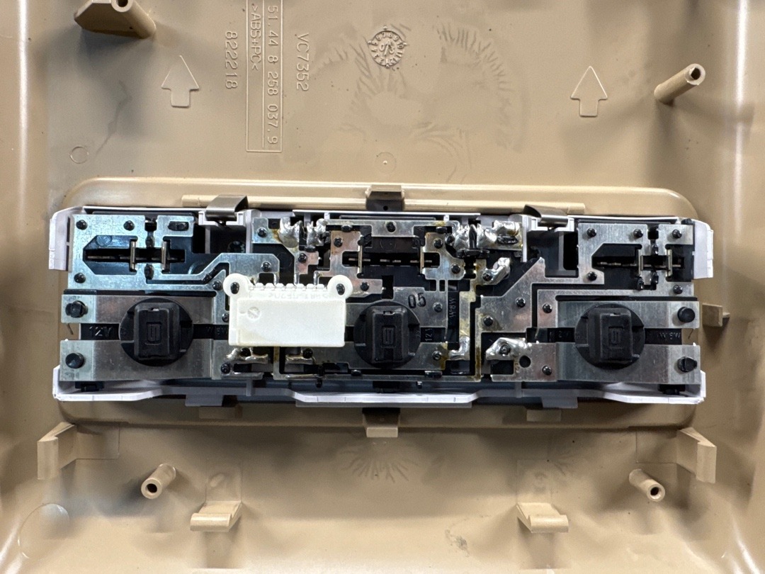 Плафон салона, 1870 рублей, Красноярск