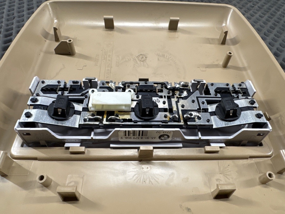 Плафон салона, 1870 рублей, Красноярск