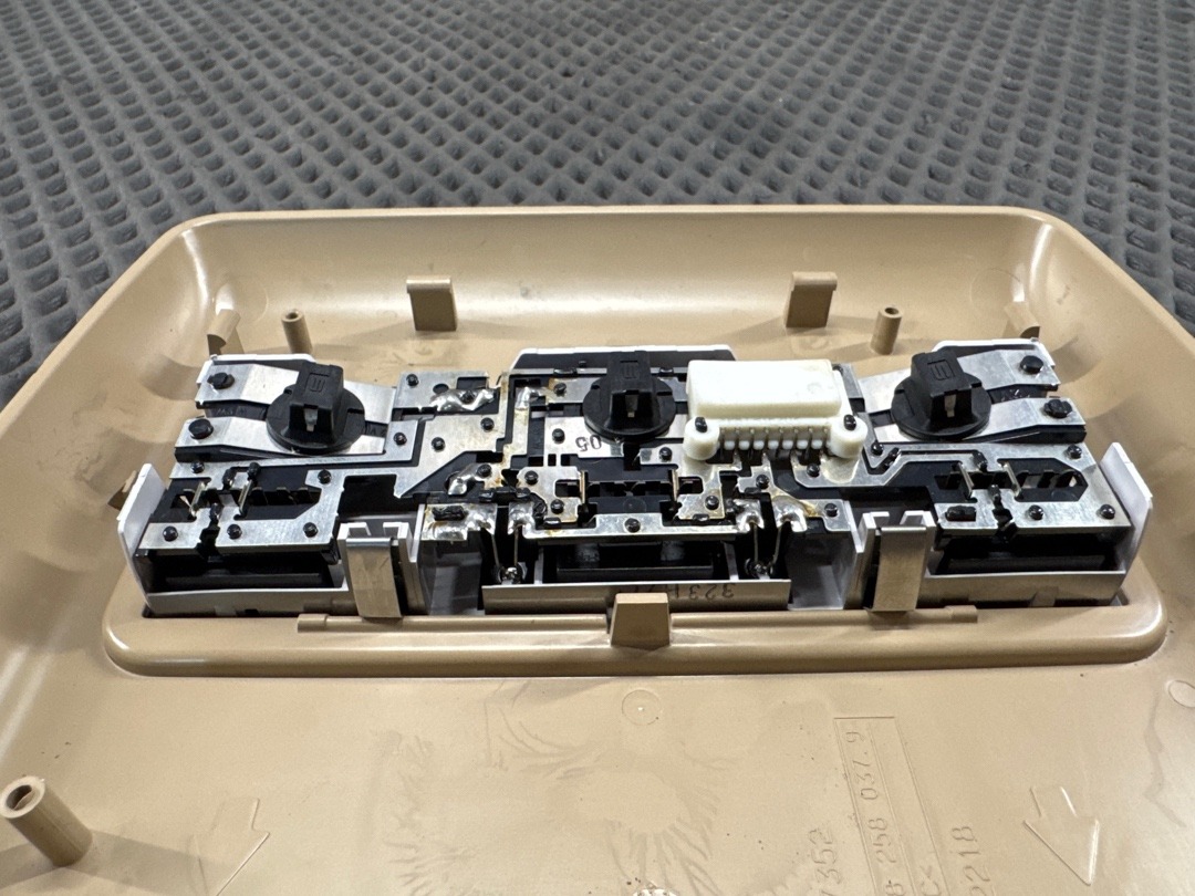 Плафон салона, 1870 рублей, Красноярск