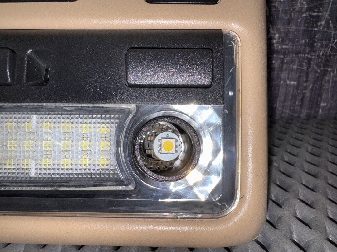 Плафон салона, 2670 рублей, Красноярск