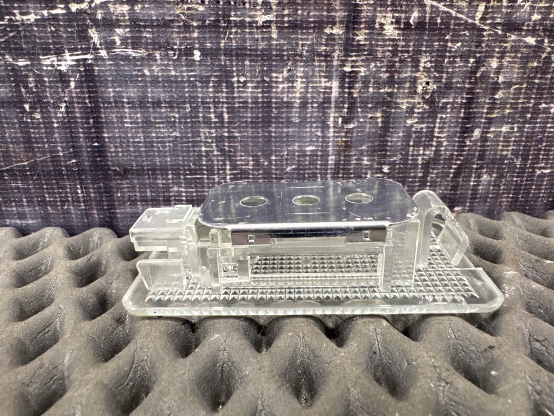 Плафон салона, 1030 рублей, Красноярск