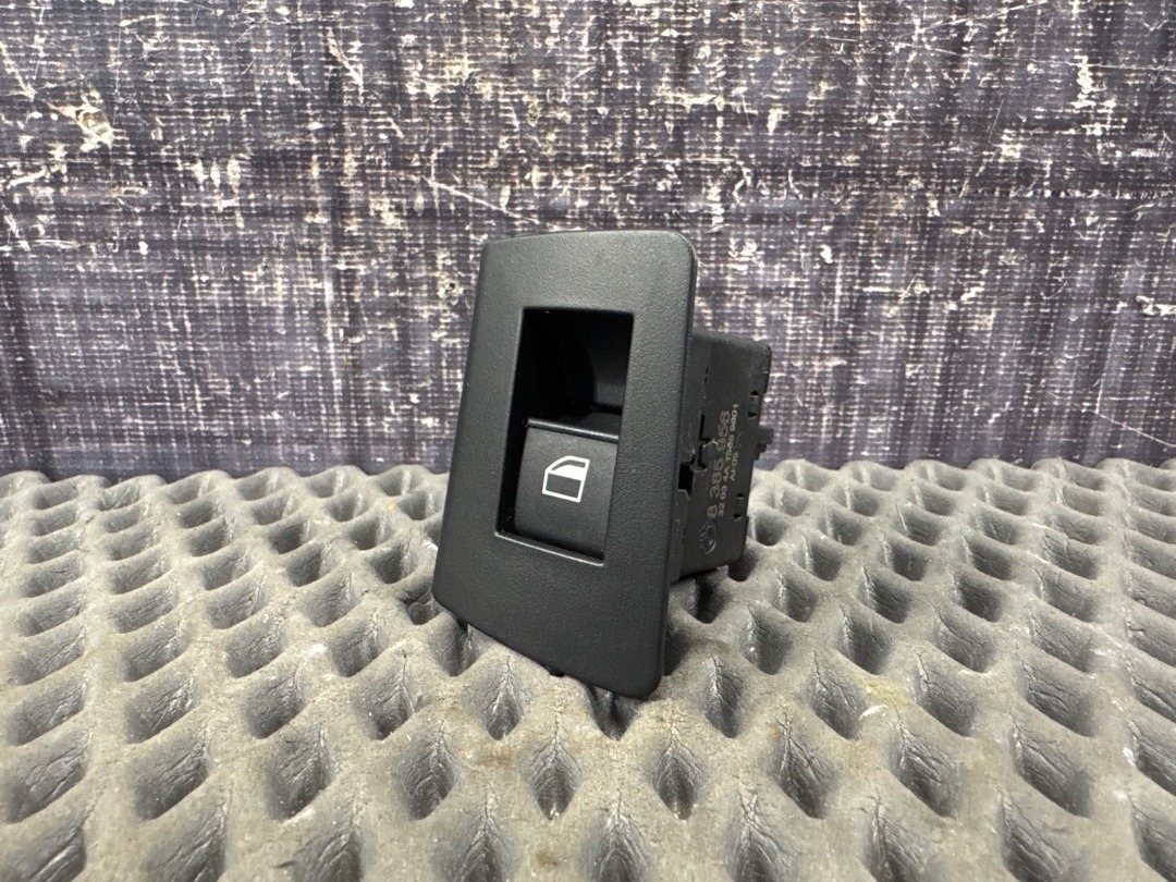 Кнопка стеклоподъемника, 920 рублей, Красноярск