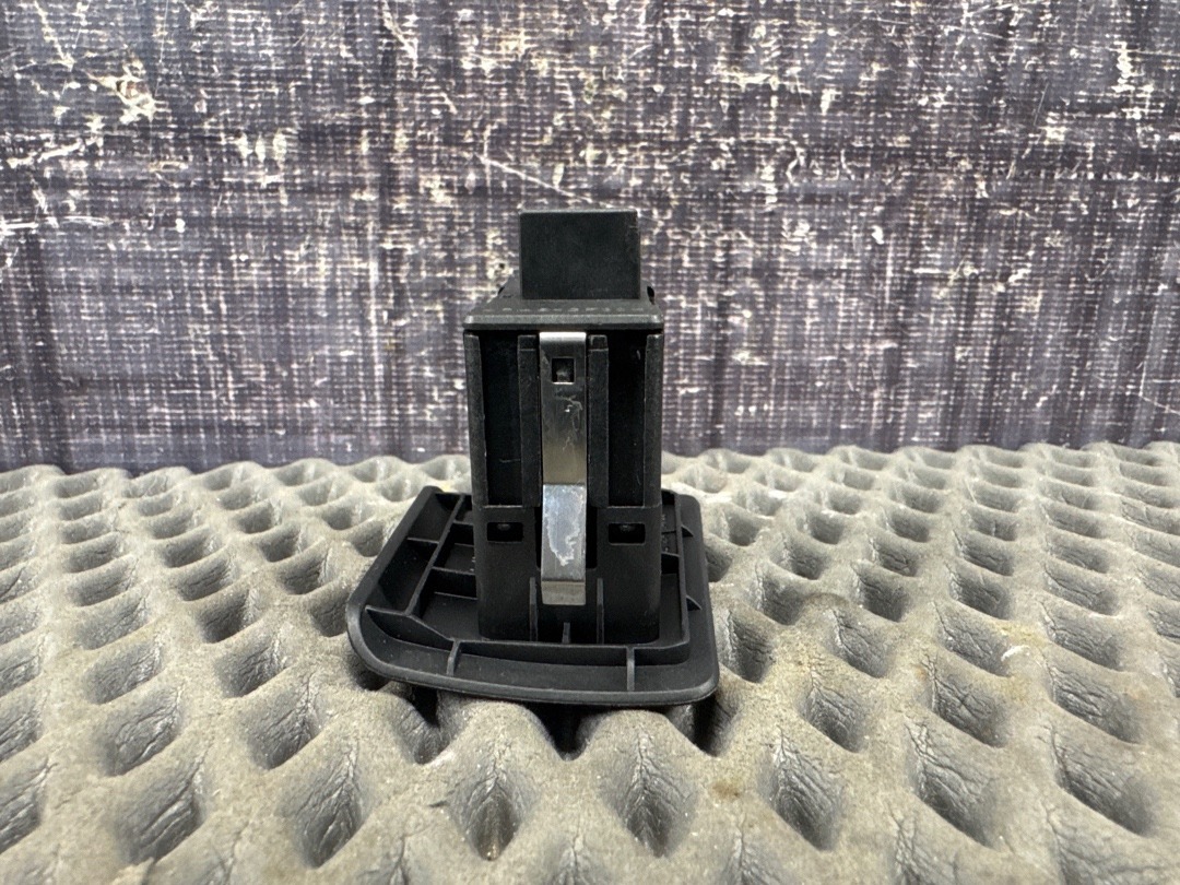 Кнопка стеклоподъемника, 920 рублей, Красноярск