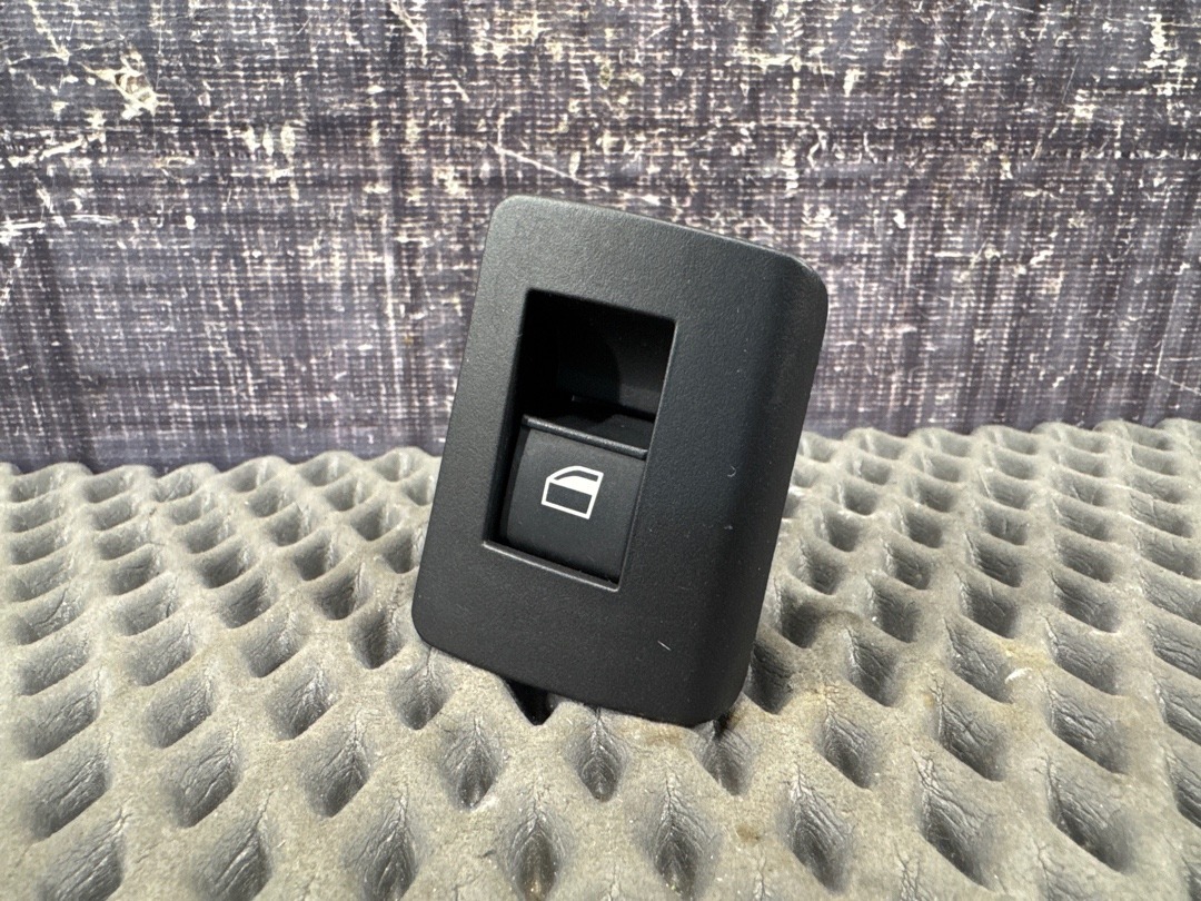 Кнопка стеклоподъемника, 920 рублей, Красноярск