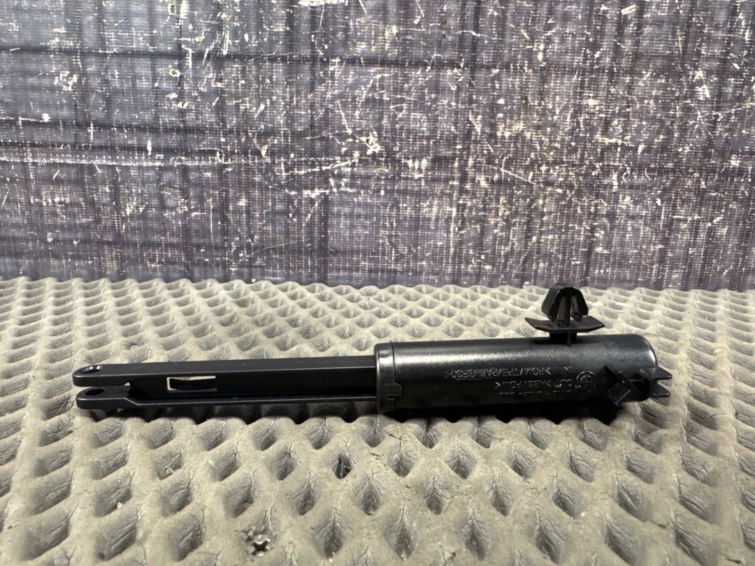 Амортизатор бардачка, 1320 рублей, Красноярск