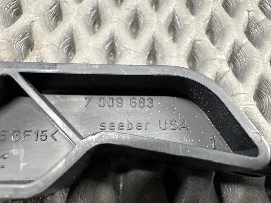 Опора ковра багажника, 1310 рублей, Красноярск