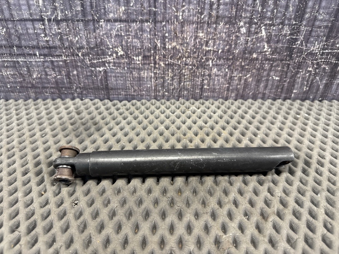 Амортизатор багажника, 560 рублей, Красноярск