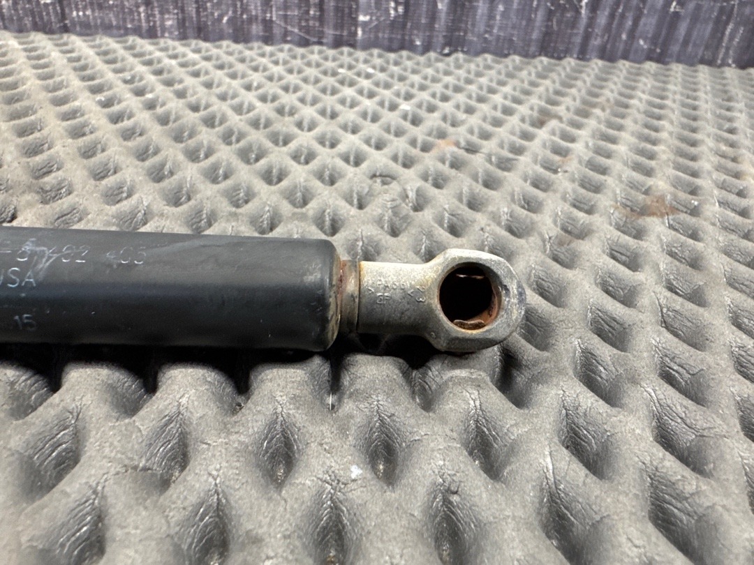 Амортизатор багажника, 930 рублей, Красноярск