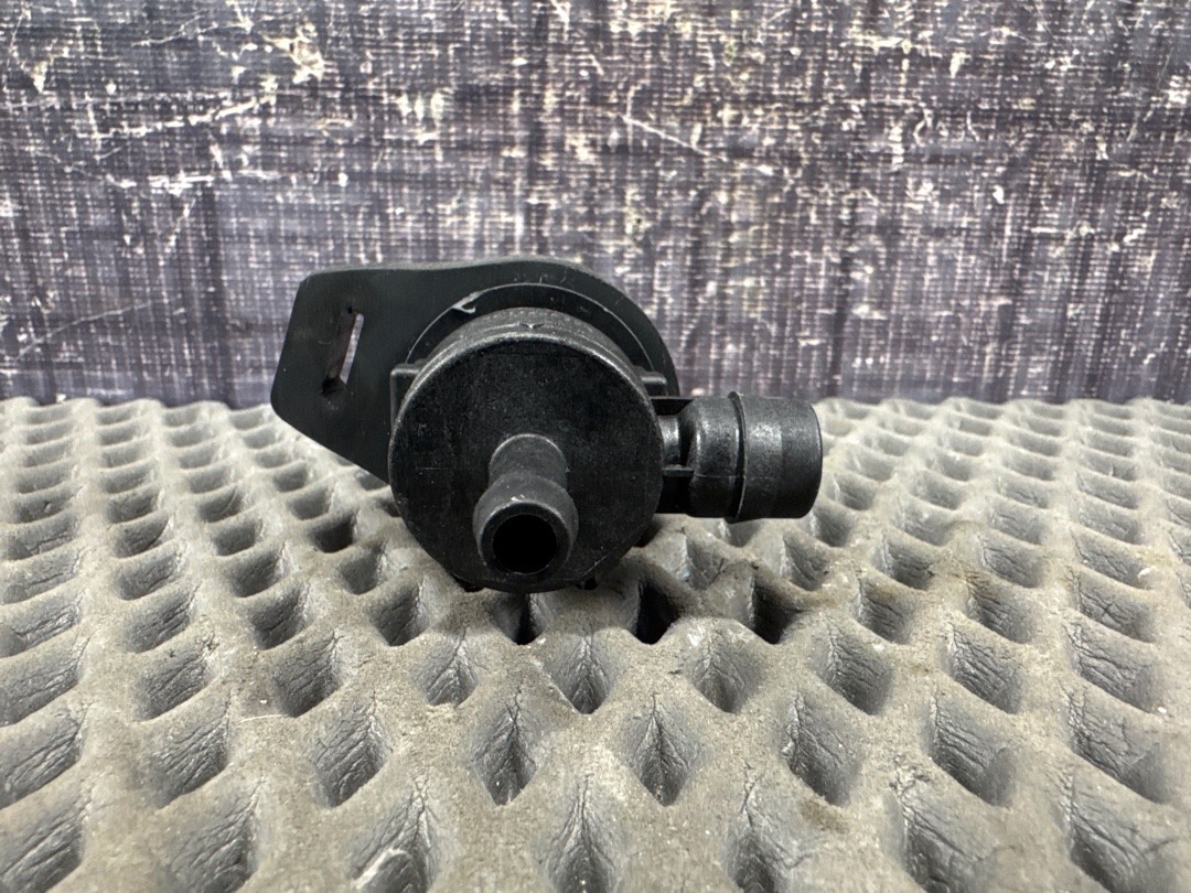 Клапан вентиляции топливного бака, 1760 рублей, Красноярск