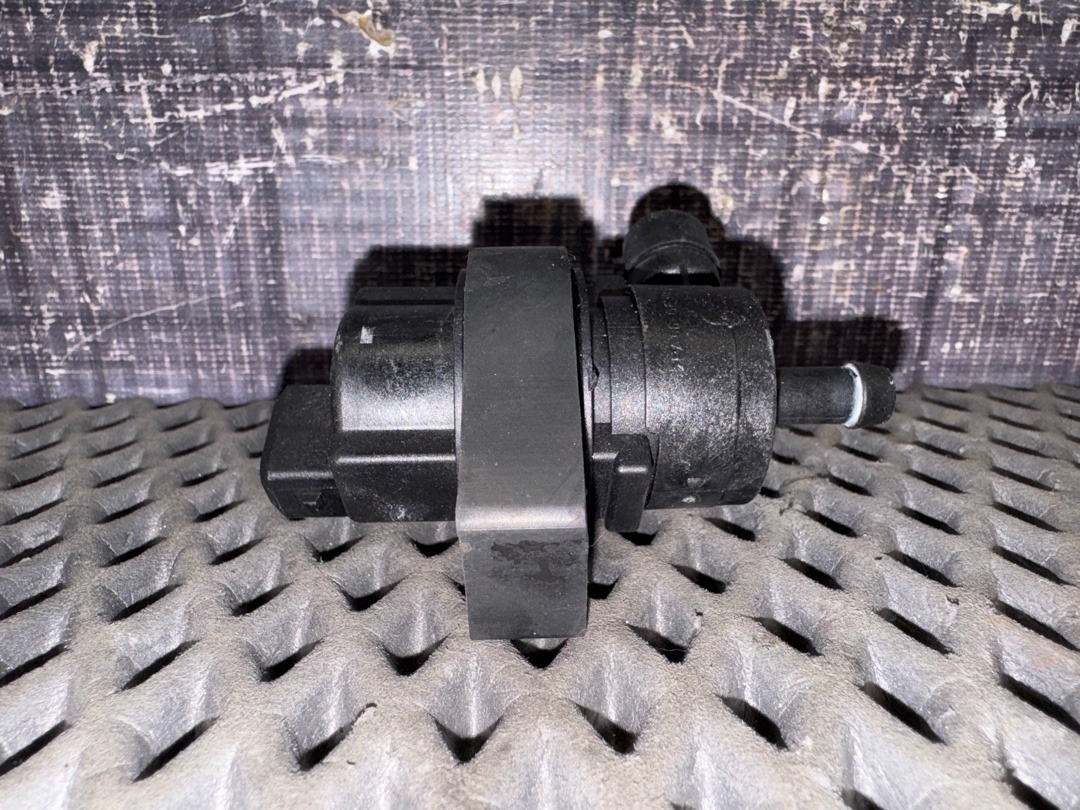 Клапан вентиляции топливного бака, 1760 рублей, Красноярск