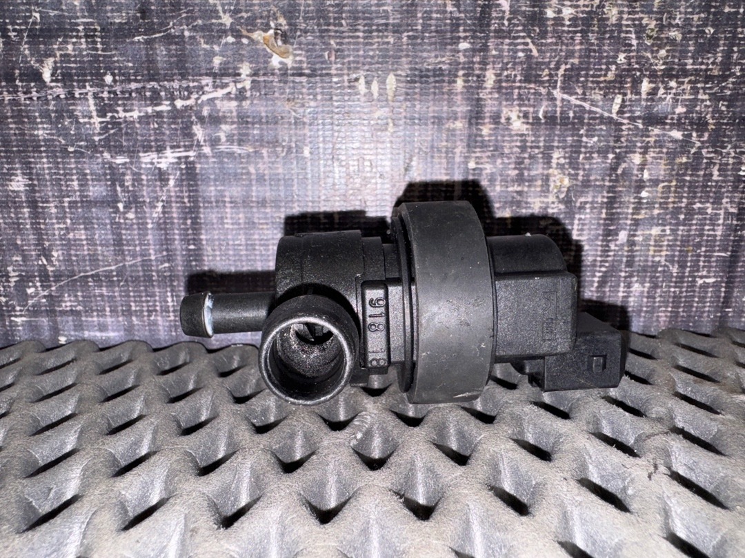 Клапан вентиляции топливного бака, 1760 рублей, Красноярск