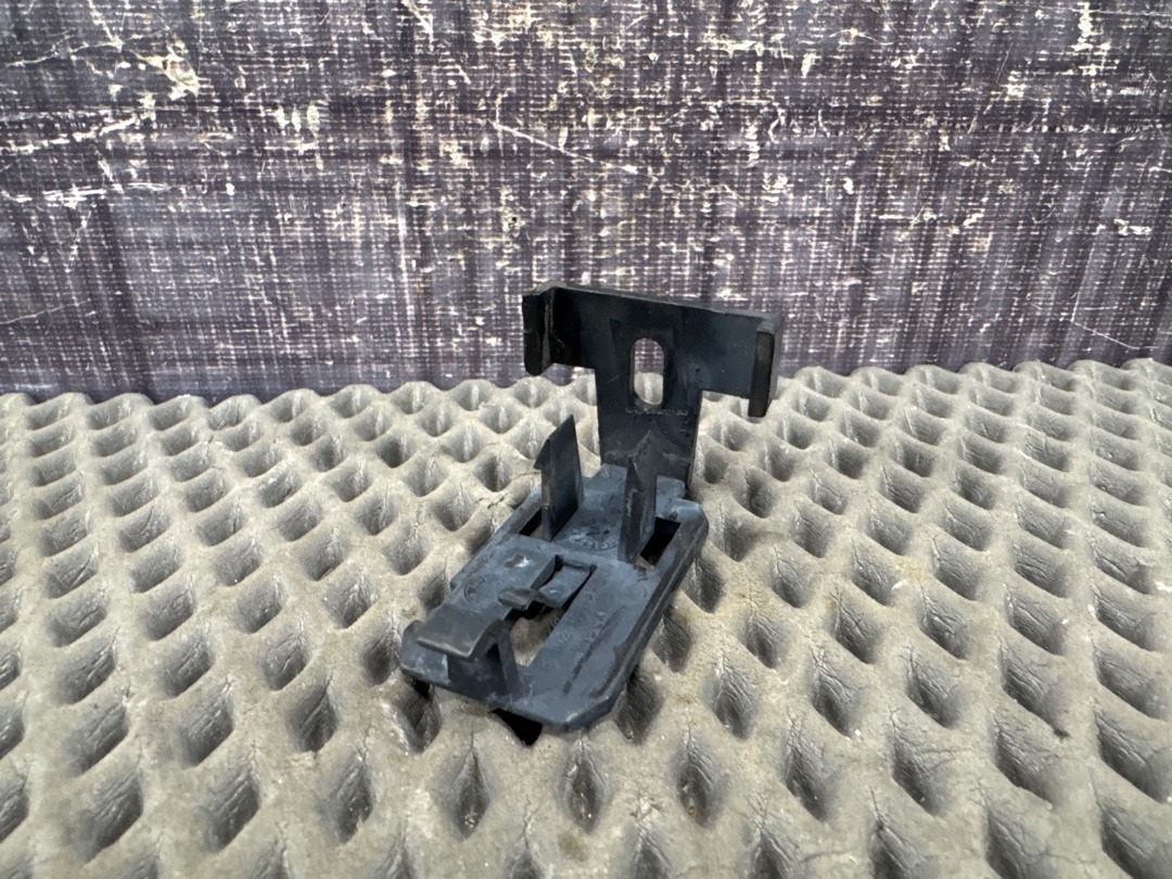 Крепление бампера, 2320 рублей, Красноярск