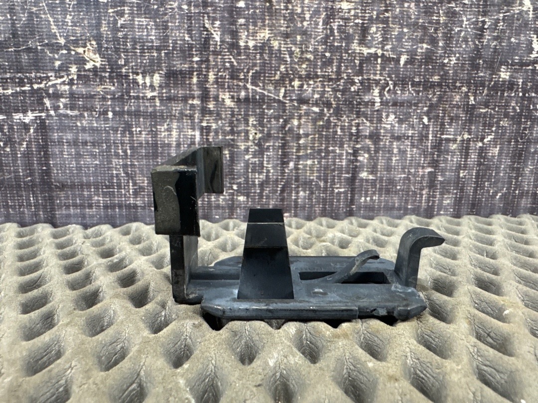 Крепление бампера, 2320 рублей, Красноярск