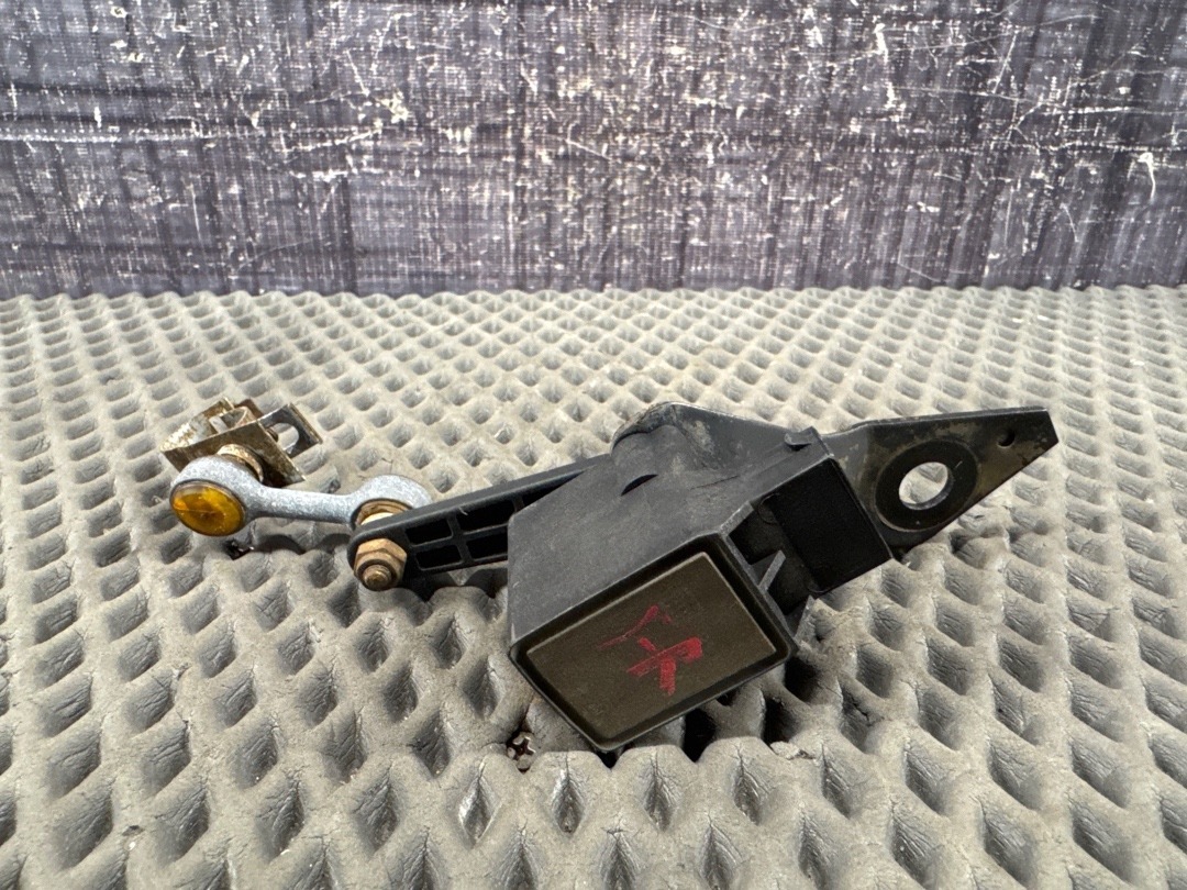 Датчик уровня подвески, 3970 рублей, Красноярск