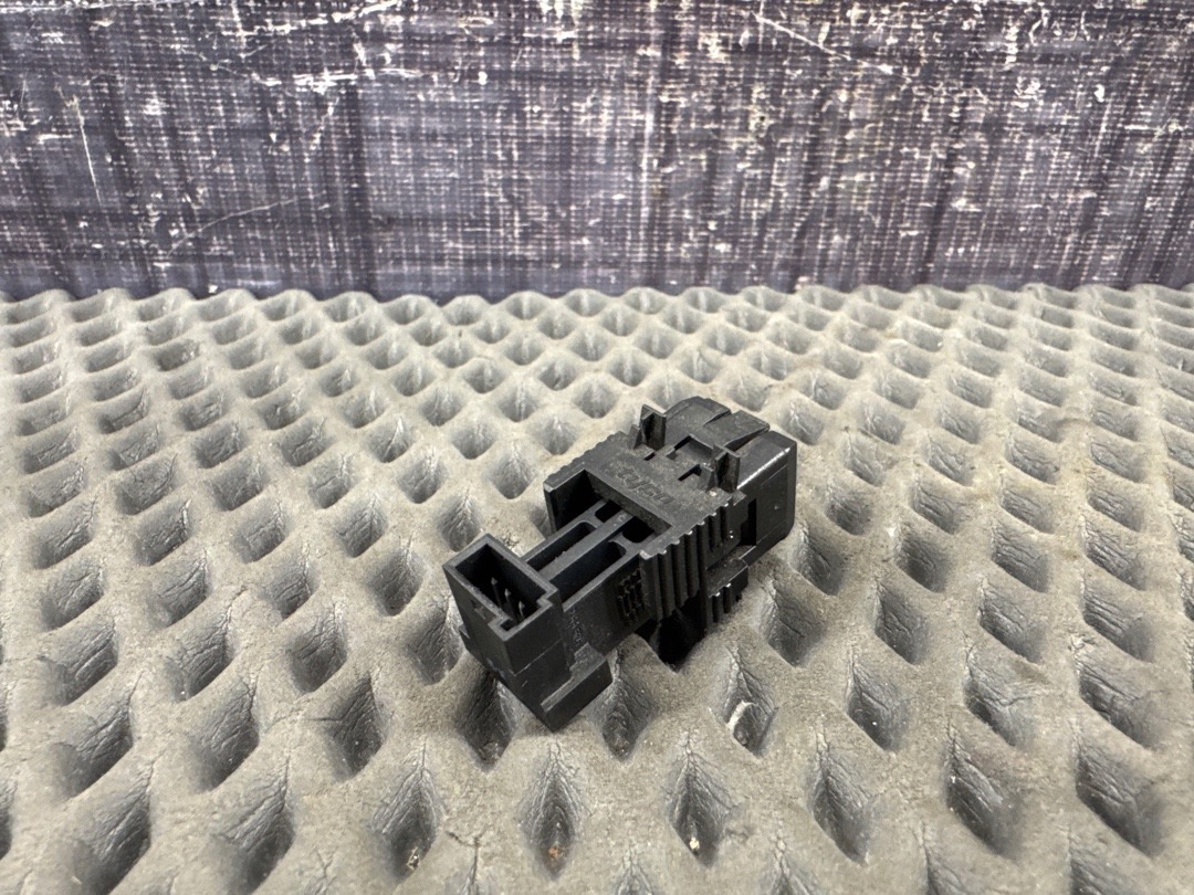 Концевик педали тормоза, 760 рублей, Красноярск