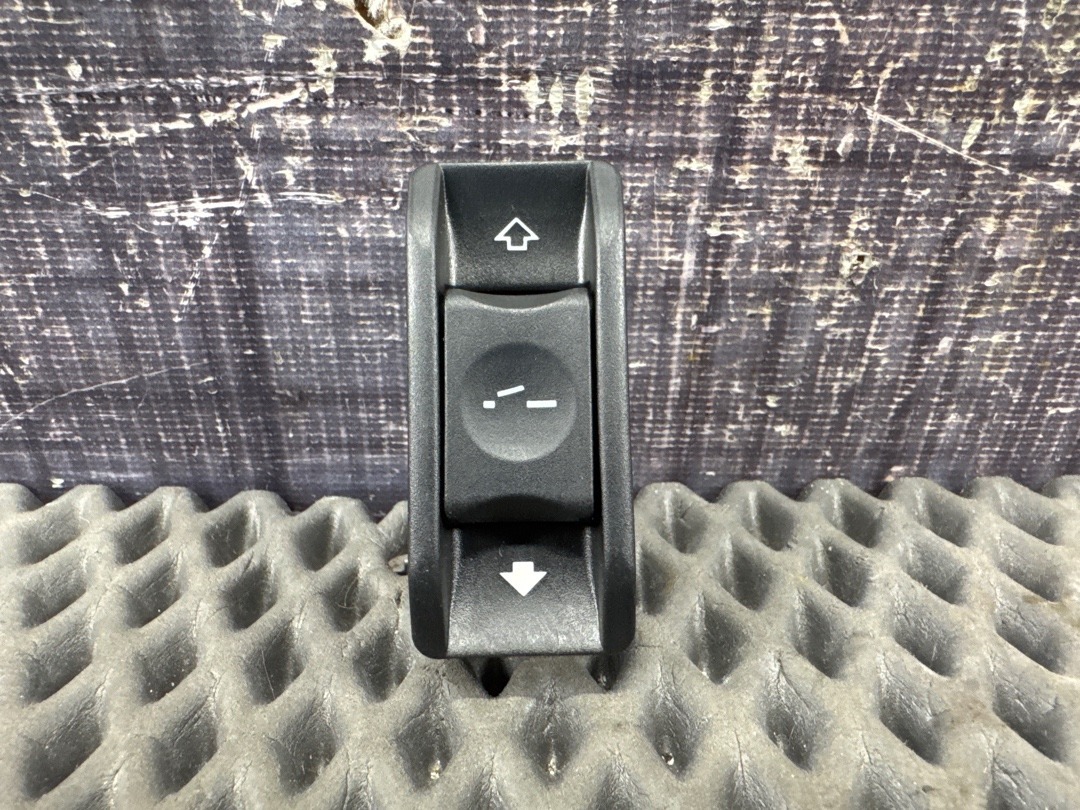 Кнопка люка, 1030 рублей, Красноярск