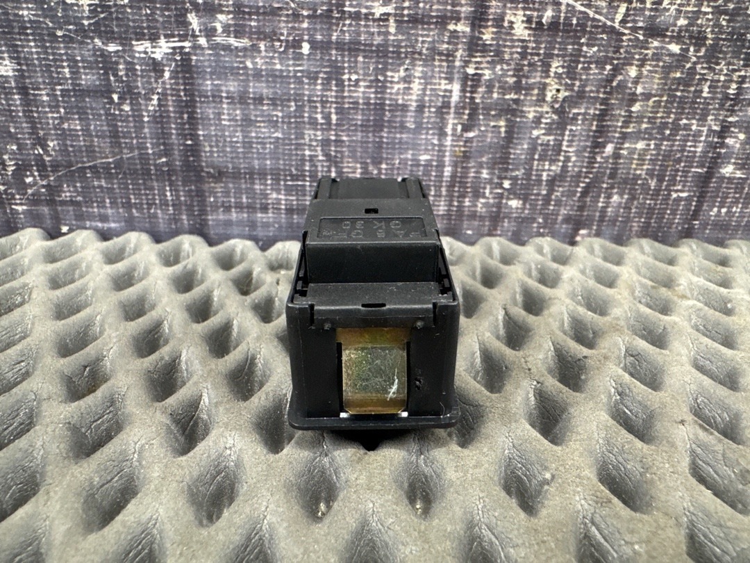 Кнопка люка, 1030 рублей, Красноярск