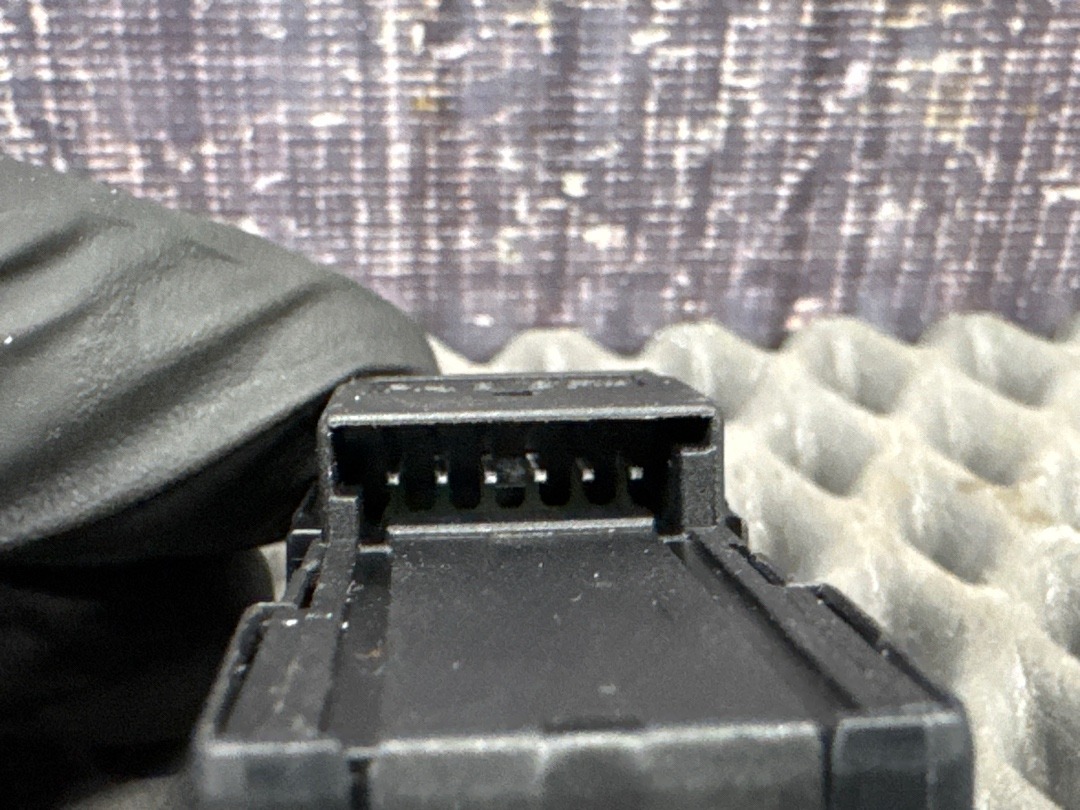 Кнопка люка, 1030 рублей, Красноярск