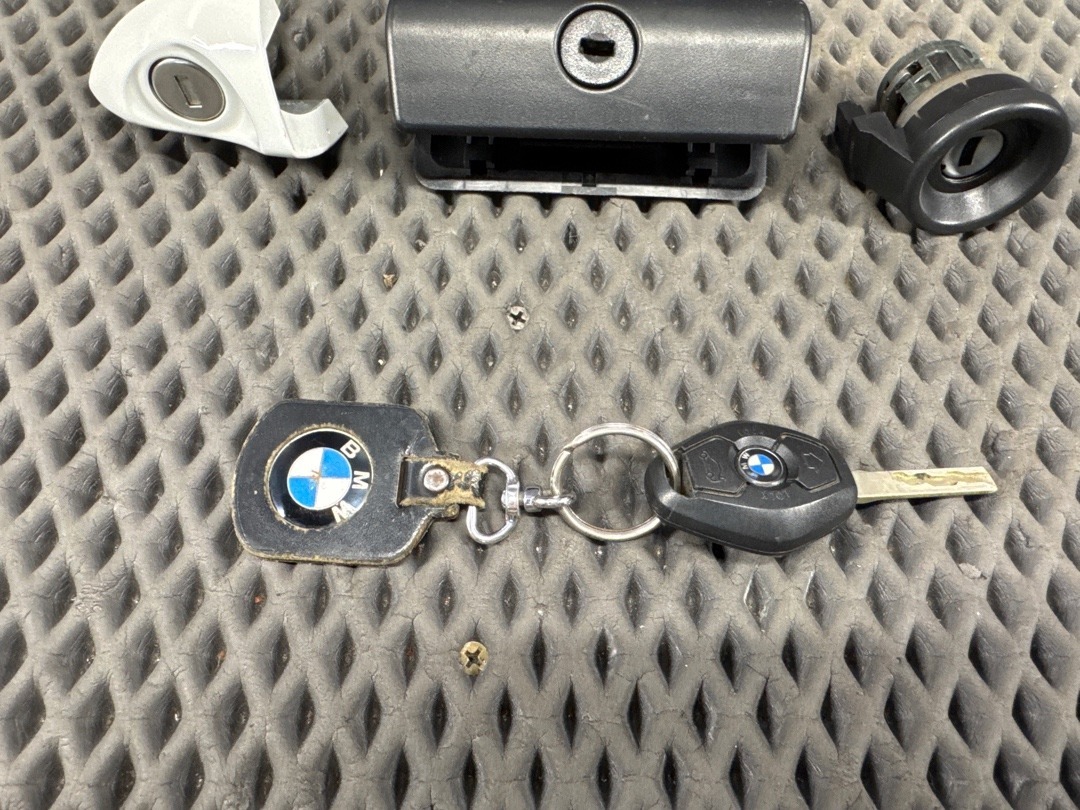 Комплект замков с ключом, 6920 рублей, Красноярск