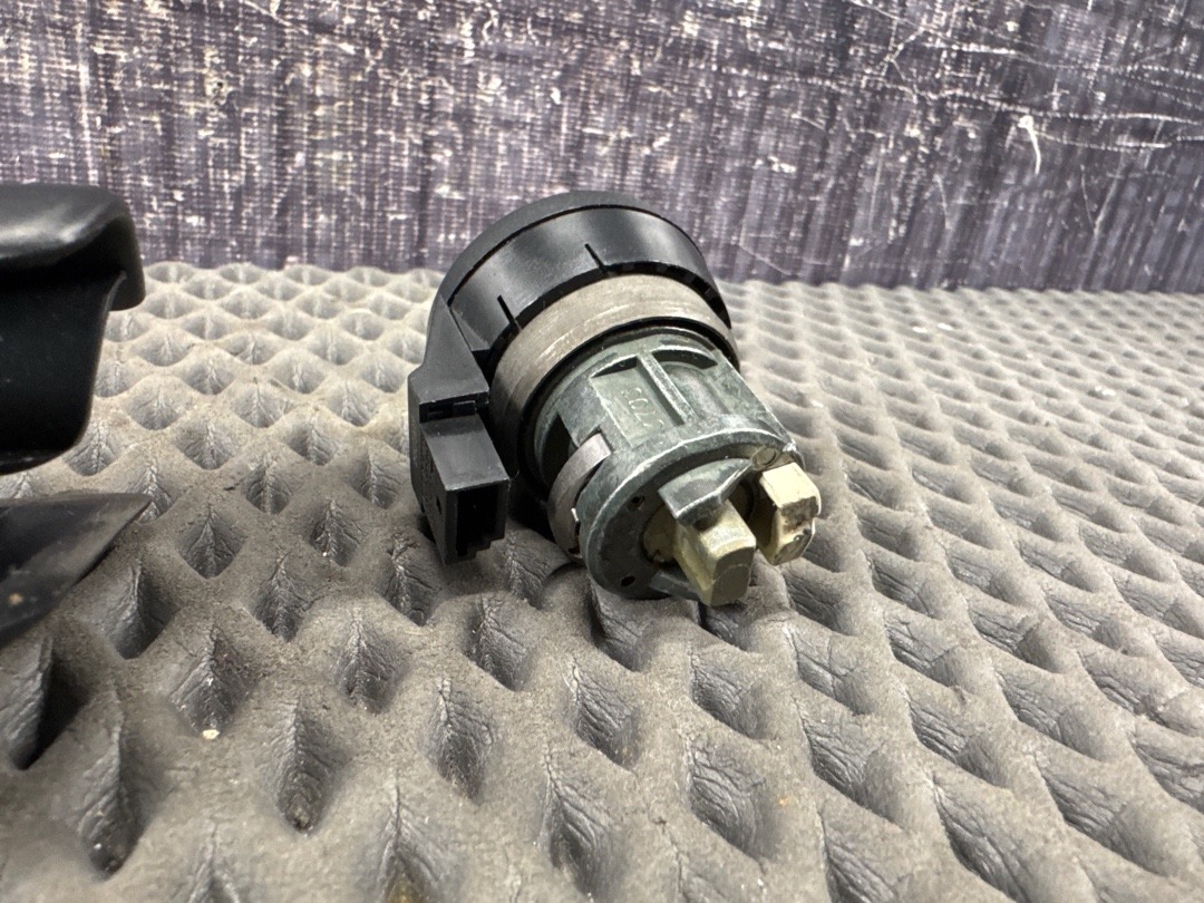 Комплект замков с ключом, 6920 рублей, Красноярск