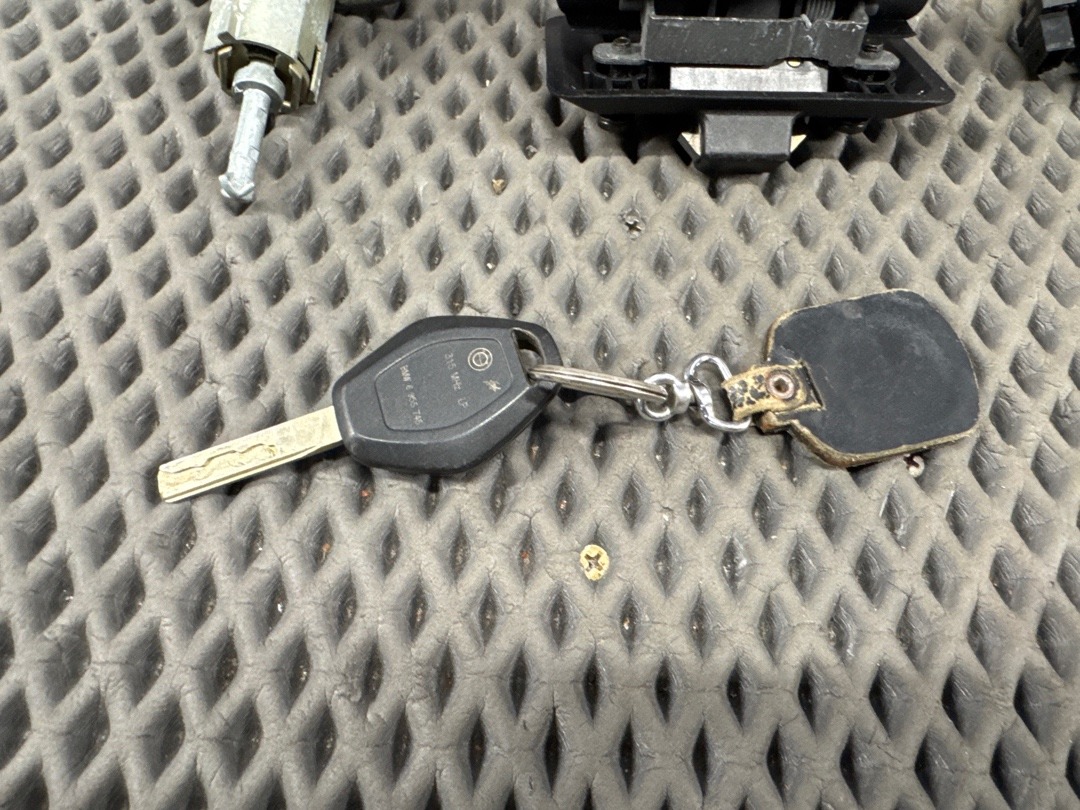 Комплект замков с ключом, 6920 рублей, Красноярск