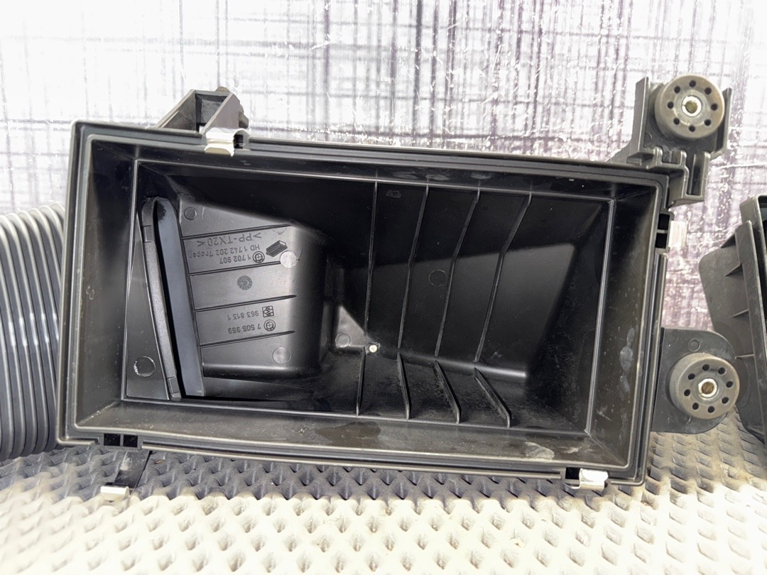 Корпус воздушного фильтра, 3760 рублей, Красноярск