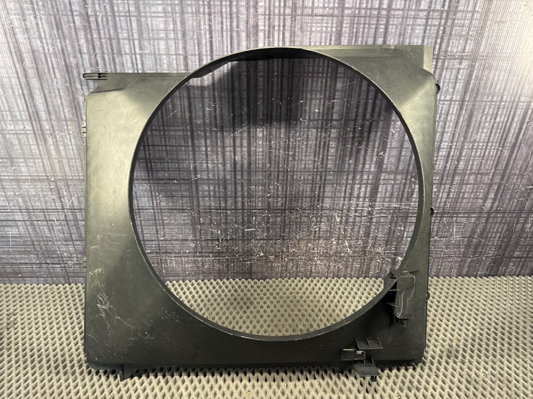 Диффузор радиатора, 10630 рублей, Красноярск