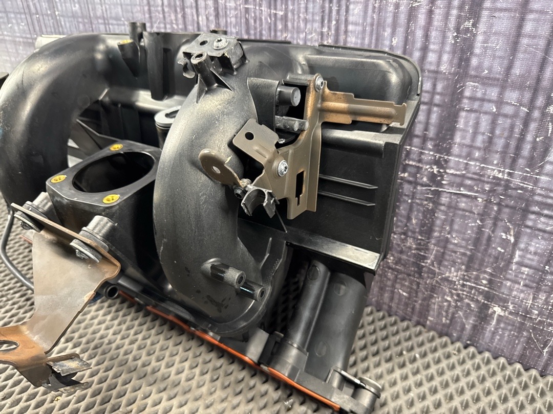 Коллектор впускной, 8360 рублей, Красноярск